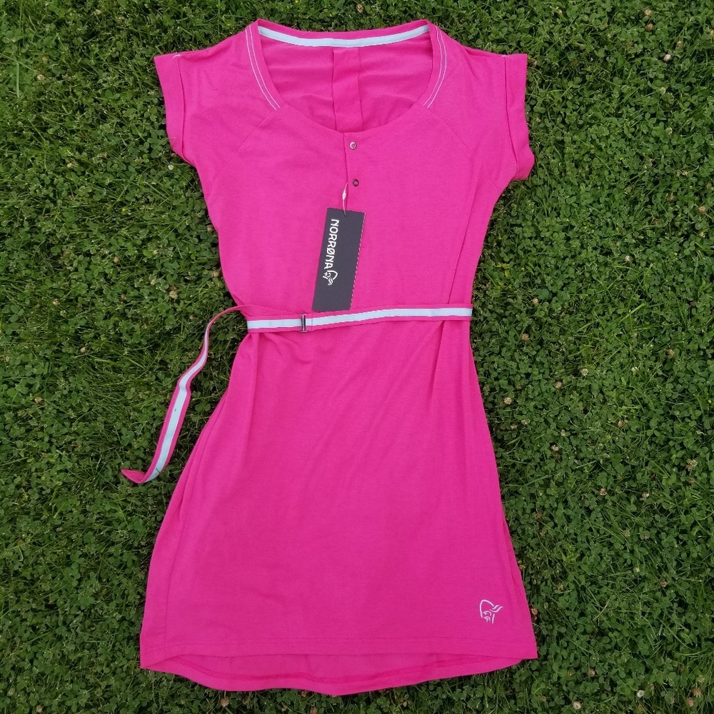 Barbie pink casual day dress / small NWT